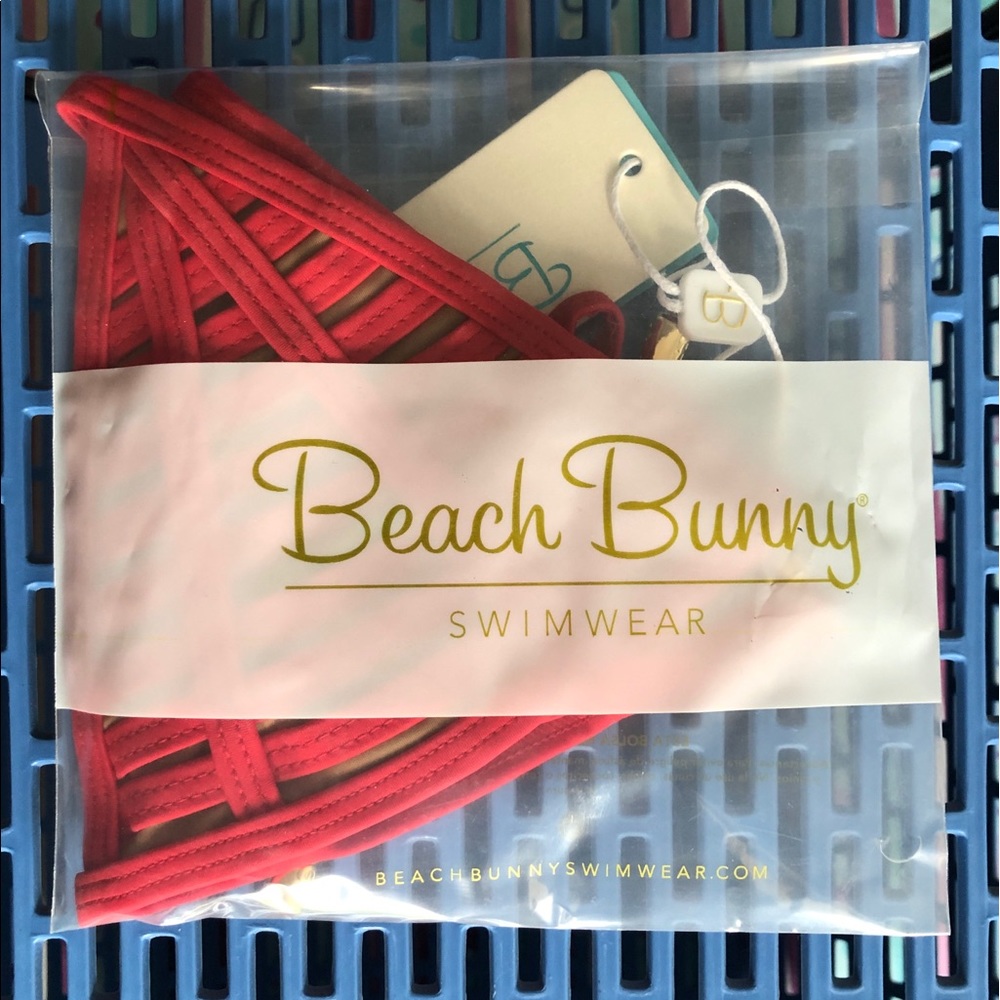 NWT Beach Bunny Hard Summer Bikini Triangle Top